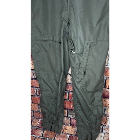U.S. Issue Nomex CWU-27/P Flight Suit Coveralls Flyers Olive Green Mens Size 40L - Picture 5 of 8